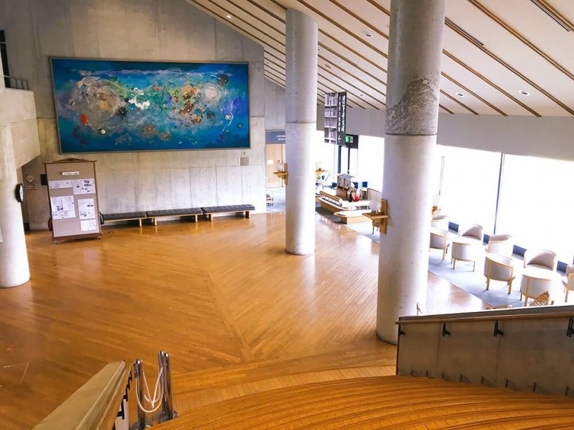 川西町フレンドリープラザロビーの写真